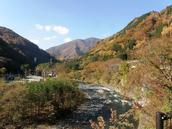 新島々過ぎたころ道の駅に・・。