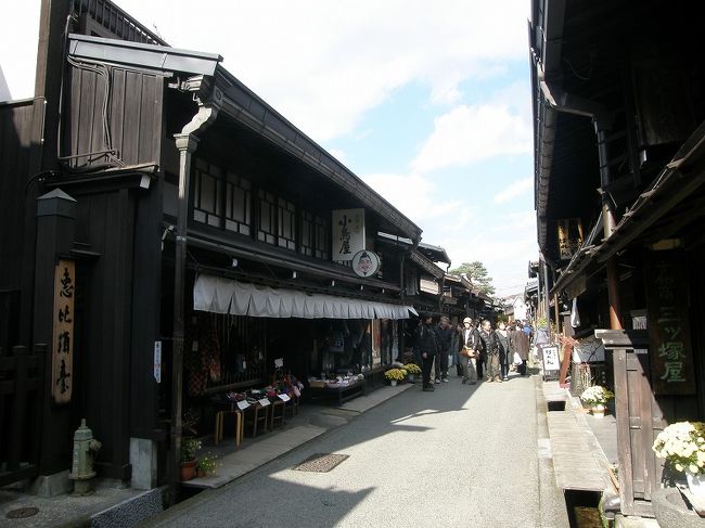 人通りがちょっと途絶えたすきに・・。