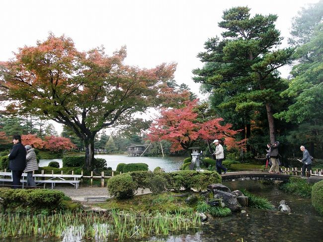 虹橋と微軫灯籠<br /><br />