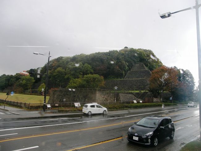 金沢城址を後に今日最後の見学地、能登白米千枚田のLED点灯を見るため向かいます。