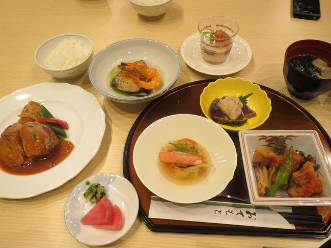 <br />春日大社に車で寄って・・・と思っていたんだけど、思ったより子供たちも遊んでい<br />たので、宿までの時間を考えるとタイムオーバー。<br /><br />本日のお宿は夫の会社保養所。<br />1泊２食、子供たちの食事・ベッドもついて７０００円くらい？（大人２０００円<br />代、子供数百円！）<br /><br />研修所も兼ねているので、アメニティ等は質素といえば質素ですが、お値段を考えれ<br />ば十分なレベルです！<br />ご飯も、思ったよりもちゃんとしていました！<br /><br />