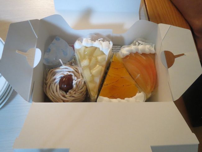 さらに、、、じゃじゃ〜ん！<br />本日は、娘ちゃん２歳の誕生日！<br /><br />ということで、保養所に着く前に、名張のケーキ屋さんでケーキを購入。<br />２歳にして、普通のケーキを一人前にいただけて、娘テンション↑<br />ちなみに娘が選んだのは、柿のショートケーキ。珍しい！<br /><br />