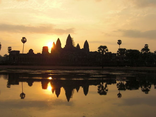 アンコールワットからの朝日