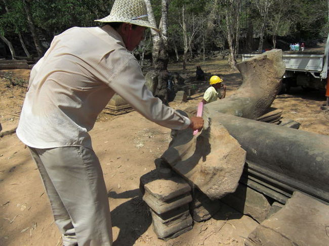 遺跡の修復？作業中<br /><br />