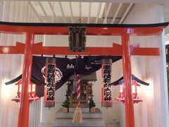 歌舞伎稲荷大明神。