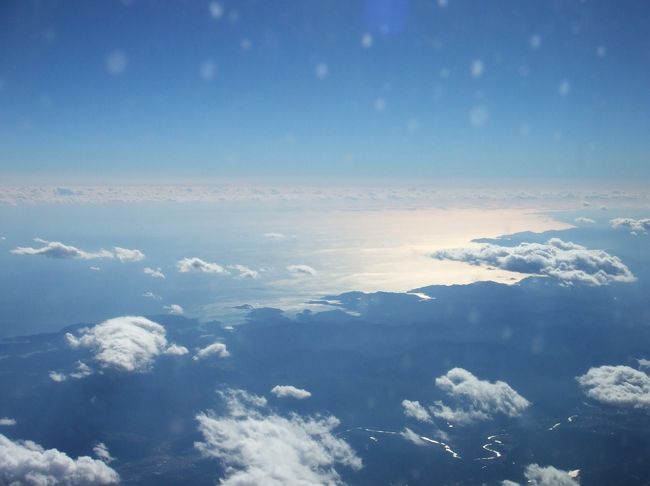 熊野灘<br />海と空との境がわからぬ程に<br />海が輝いてキレイ(´▽｀*)