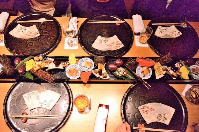 八寸　こちらのお店の名物です。<br /><br />四季折々　<br />可愛い入れ物と、可愛い一口サイズの数々のお料理<br /><br />私は、クリームチーズを干し柿で包んだ一品が大好きです。<br />苦手な食材も、こちらで頂けるようになりました。<br /><br />お昼のミニ懐石にも出ます。<br />ランチが狙い目かも。<br /><br />でも予約が・・・<br />以前伺った際　皆さん食事後<br />次回の予約を入れていらっしゃいましたよ。