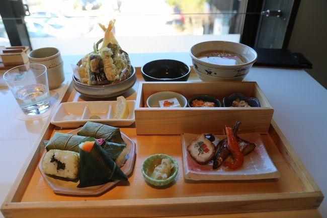 昼食は、ゐざさ東大寺店にて。