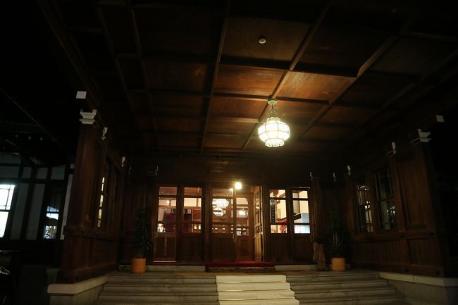 せめて食事だけでもと奈良ホテルに。