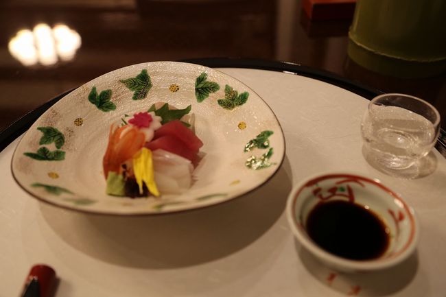 次々と運ばれてくる一品。