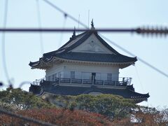 タムロンの望遠レンズで小田原城を撮影。
駅から撮ったっぽく・・・。