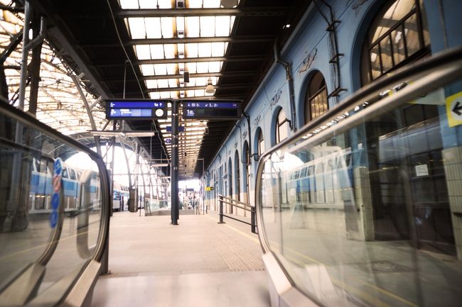 プルゼニュから「プラハ本駅」に到着です。