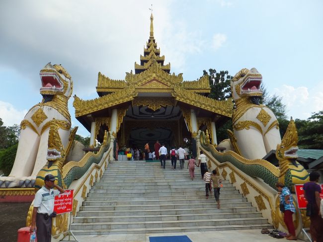 ローカ・チャンタ・アーバヤ・ラバムニ(Loka Chantha Abhaya Labbani)大仏<br /><br />をみます。<br /><br /><br />