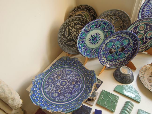 ギジュドゥヴァンの陶芸家アブドゥッロ氏を訪ねた。』ブハラ