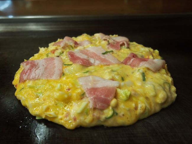 お店の人が焼いてくれます。