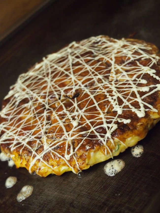 焼きあがりました♪<br /><br />さすがにひとりでは食べきれず半分お持ち帰りにしてもらいました。