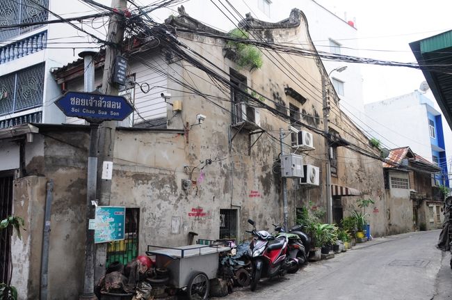 なんか建物の造りが水郷の建築に似てないでもない。