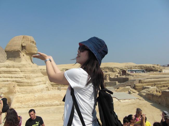 顎を手のひらに乗せてみたり〜笑