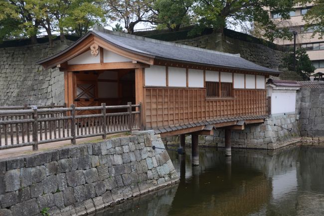 橋が復元されていました