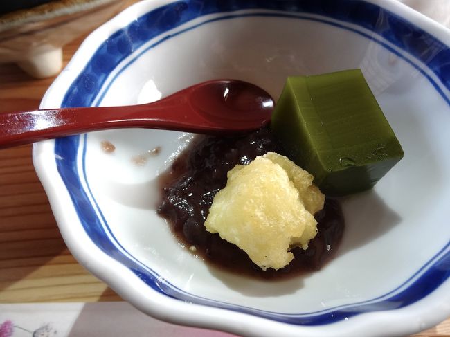 最後はデザートで〆。<br /><br />うどんの天ぷらと抹茶ゼリーにあんこ。<br /><br />どれも美味しかった〜♪