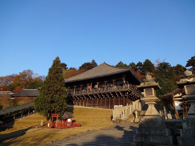 「東大寺二月堂」。<br /><br />まだ夕陽には少し早いようです。<br />