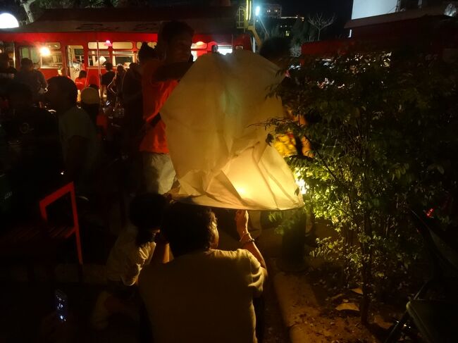 そして、今日もOurコムローイを準備<br />昨日と違って、余裕があるので、色々とコメント等を書き入れてから打ち上げました<br />