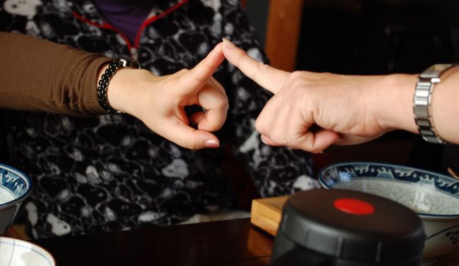 「絆」<br />この美しい手と手は誰でしょう？<br />トップ写真にいただきました。