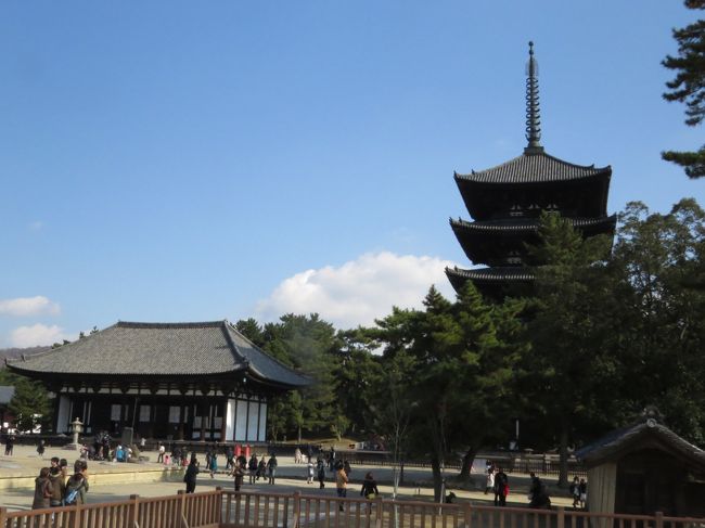 興福寺・東金堂と五重塔<br /><br />南円堂に寄り道して