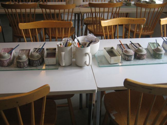 こちらでは絵付け体験などもできるそうです♪<br />