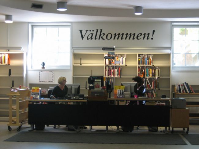 落ち着いた雰囲気のカウンター。<br />絵になりますね。