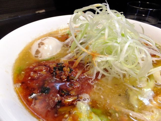 旦那はんオーダー<br />辛いラーメン　900ｴﾝ<br />美味しそうな見た目通り、美味しかったようです♪<br />ほどよく辛く、寒〜い時期に食べたらもっと美味しそう☆