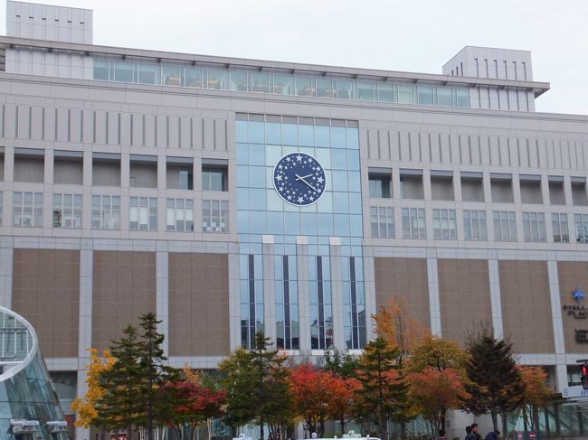 のんびり歩いて札幌駅まで来ました。