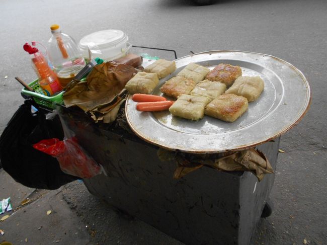 これは、なに？<br /><br />売ってるひとも誰もいないで放置されてた。