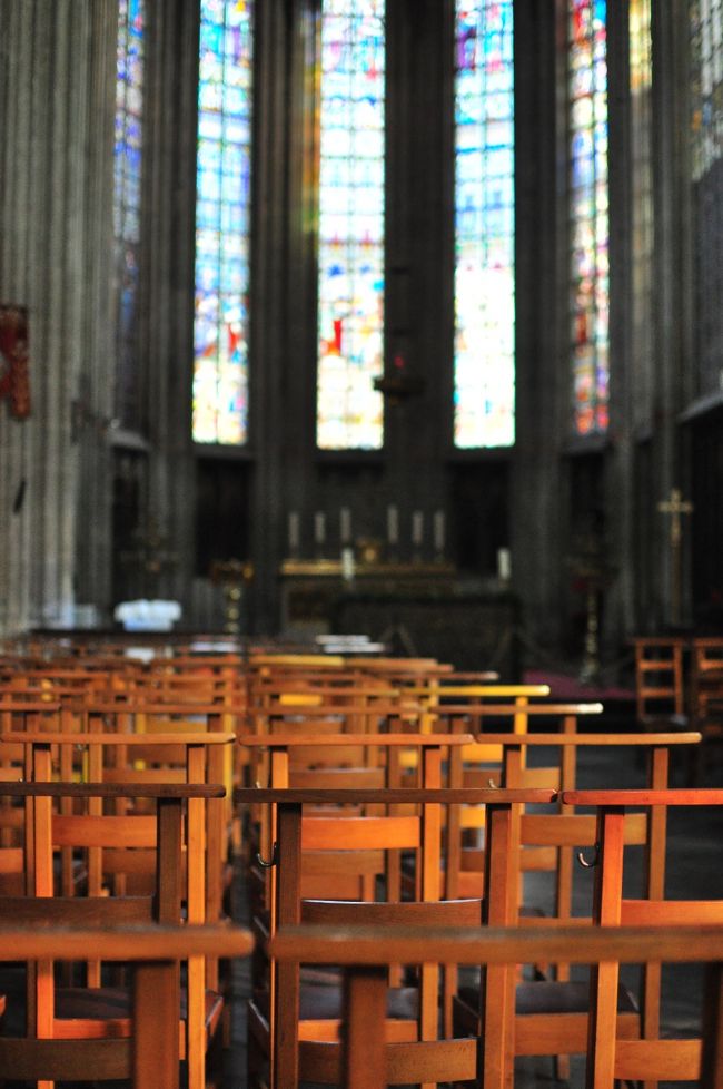 Eglise N.D. du Sablon<br />グラン・サブロン広場にある教会。　たまたま行った時間帯はとてもステンドグラスが綺麗な時間でした。