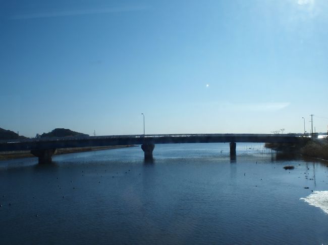 車窓に広がる浜名湖１。