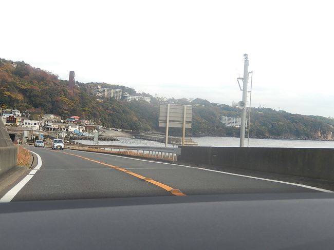 真鶴付近<br /><br />この辺に来ると海鮮料理店が多い。