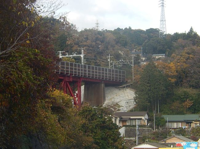小田原蒲清付近<br /><br />東海道線が見える