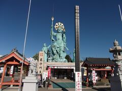 一乗院
佐竹寺から11km、20分。駐車場有り。
日本一の大きさを誇る毘沙門天像が有名。
境内はやや広い。毘沙門天像の下を胎内巡りができる（有料）が、非常に短い。
拝観目安は30分。
御朱印はお守り売場で頂ける。