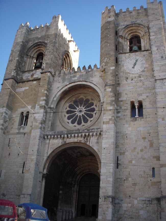 ありゃ？<br />来るはずなかったカテドラルに着いちゃった。<br />ま、いいや。と見学していきました。