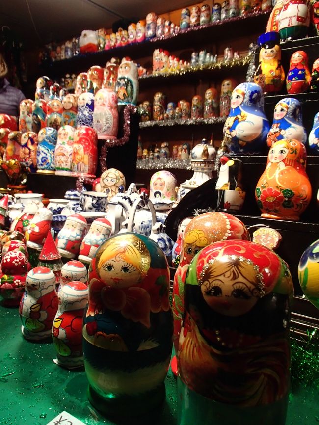 可愛い小物が沢山売っていますが<br />これらはやっぱり女の子が好きそうな感じ。