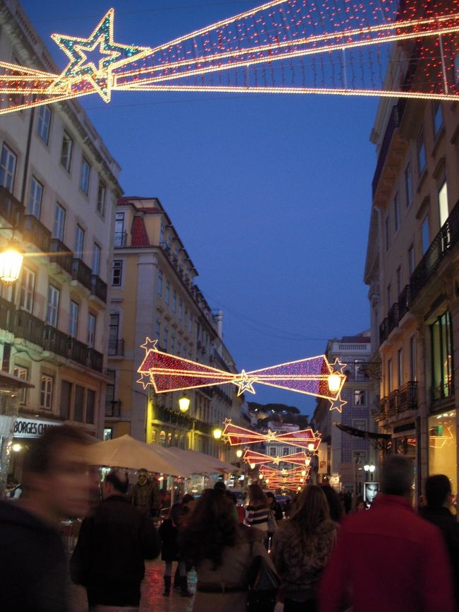 そこからメトロでバイシャ・シアードへ行き、ガレット通りを散策。