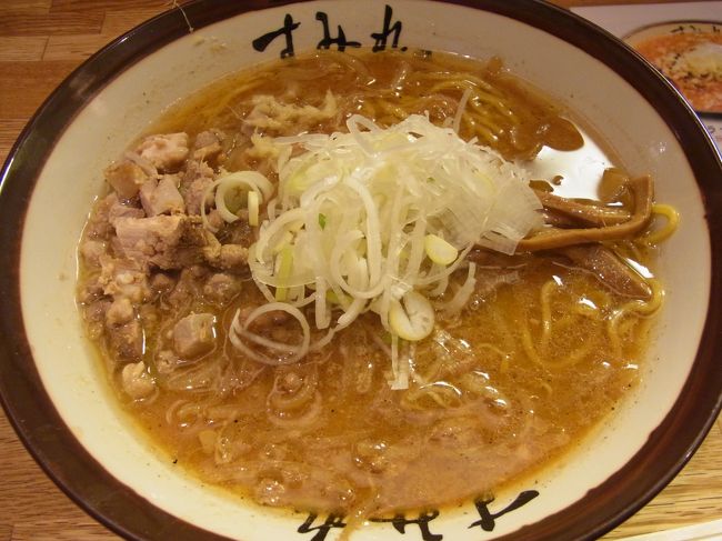 一杯900円。<br /><br />たぶんリピートは無い・・・。