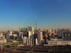 そして、ここからはスカイツリーも良く見える。
夕方にここから眺めるスカイツリーも、きっと綺麗なのだろうな。

そして旅行記の最後に、タイトルのゴビゴビ砂漠についてちょっとだけ解説。

ゴビゴビ砂漠とは、幼い頃に読んだ児童書“エルマーの冒険”に出てくる地名。
ゴビゴビ砂漠と云う心くすぐられる音に惹かれた幼少の私は、その単語を記憶の引き出しにポンと放り込み、そのまま成長した。
そして、高校生の時に化石に興味を持ち、オトナになってからはモンゴルを旅し（ゴビ砂漠には行けなかったが）現地のガイドさんからゴビ砂漠の話を聞き、私の中では、ゴビ砂漠＝ゴビゴビ砂漠となった。

だから、タイトルもゴビ砂漠ではなく、ゴビゴビ砂漠…。