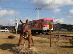 播磨横田駅の近くにある干支のかかし、ここでは毎年、新年の干支にちなんだかかしを地元の方が造られているようです。
このかかしも毎年レベルアップしており、今年はとてもリアルな馬が展示されていました。