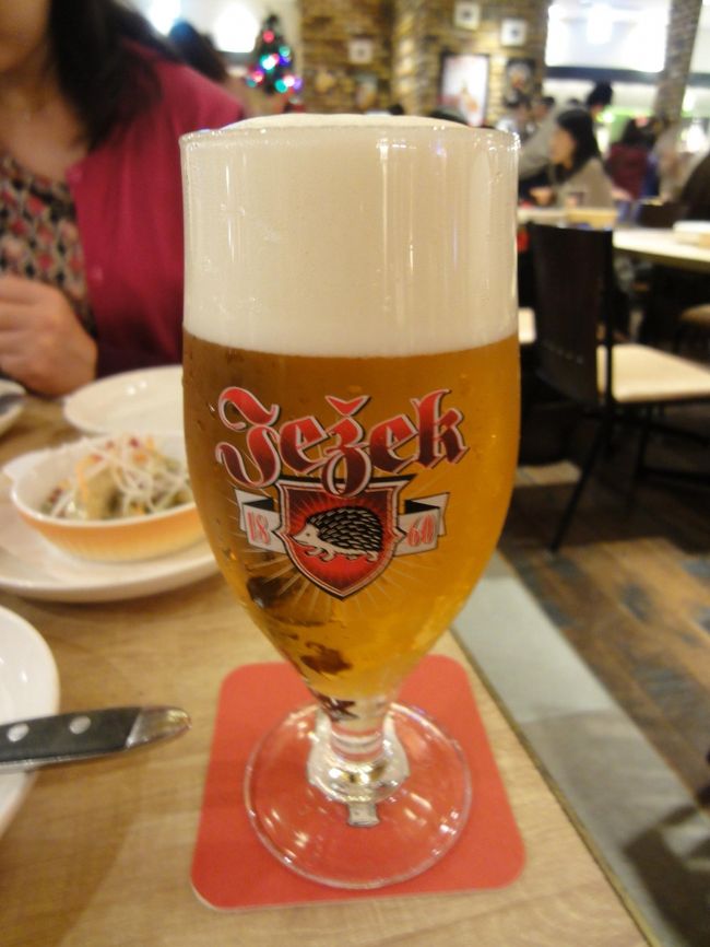 二杯目もベルギーの今度は白ビールで。