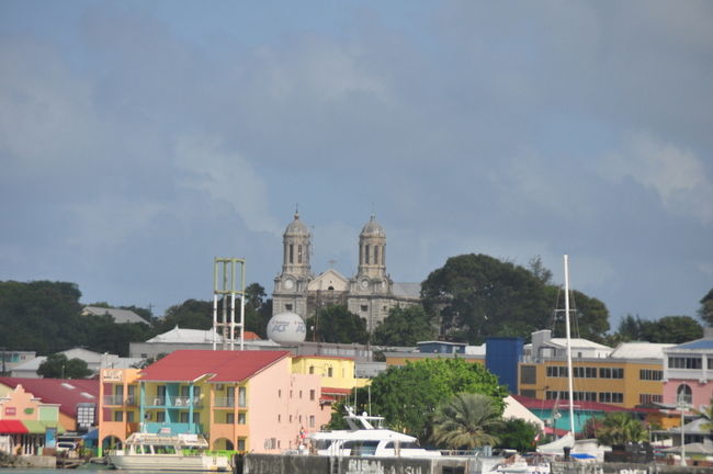 『アンティグアの首都セントジョンズの街並み。』セントジョンズ(アンティグア・バーブーダ)の旅行記・ブログ by seattleさん【フォートラベル】
