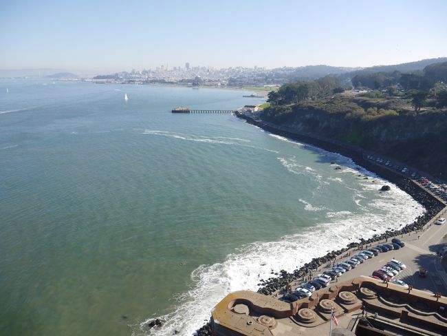 車や自転車だと橋を下から見上げることができるのか・・・。<br />徒歩なので諦めました。