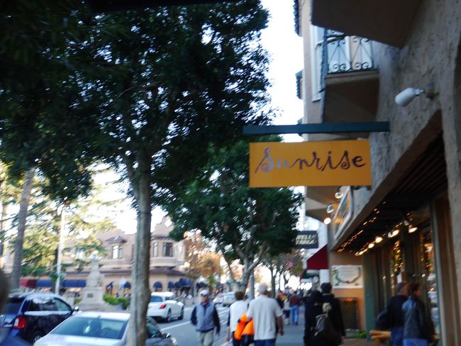 サウサリートでおります。<br />可愛い街並みが続きます。