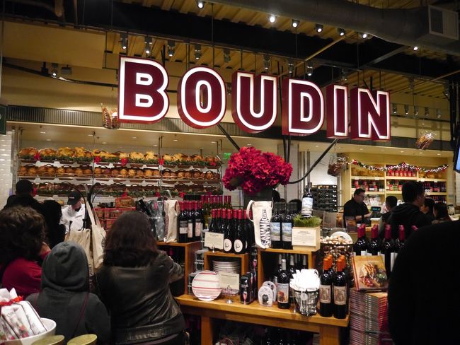 有名なBOUDINでクラムチャウダーを食べることにしました。<br />さっきサウサリートで食べたばかりなのでちょっとだけ(^_^;)