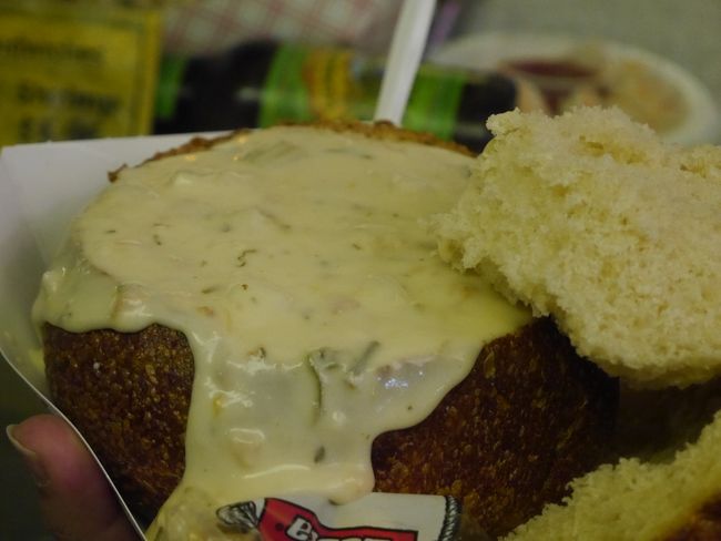 旦那はまたクラムチャウダーを注文しました。